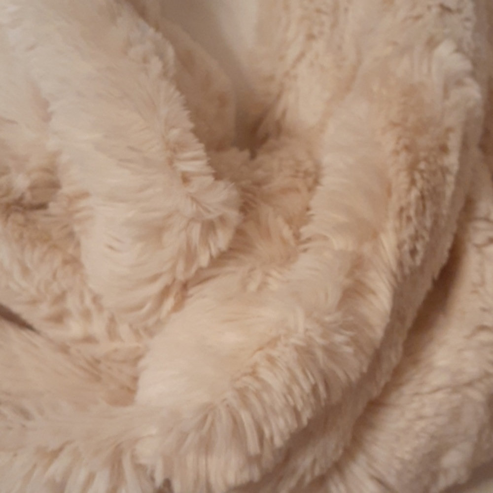 Infinity faux fur scarf - Picture 2 of 2